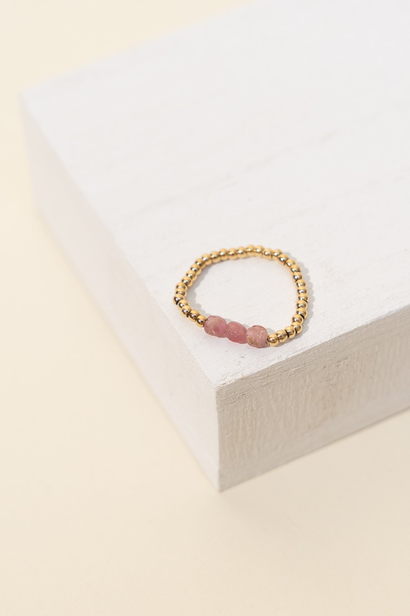 « Maya » elastic ring