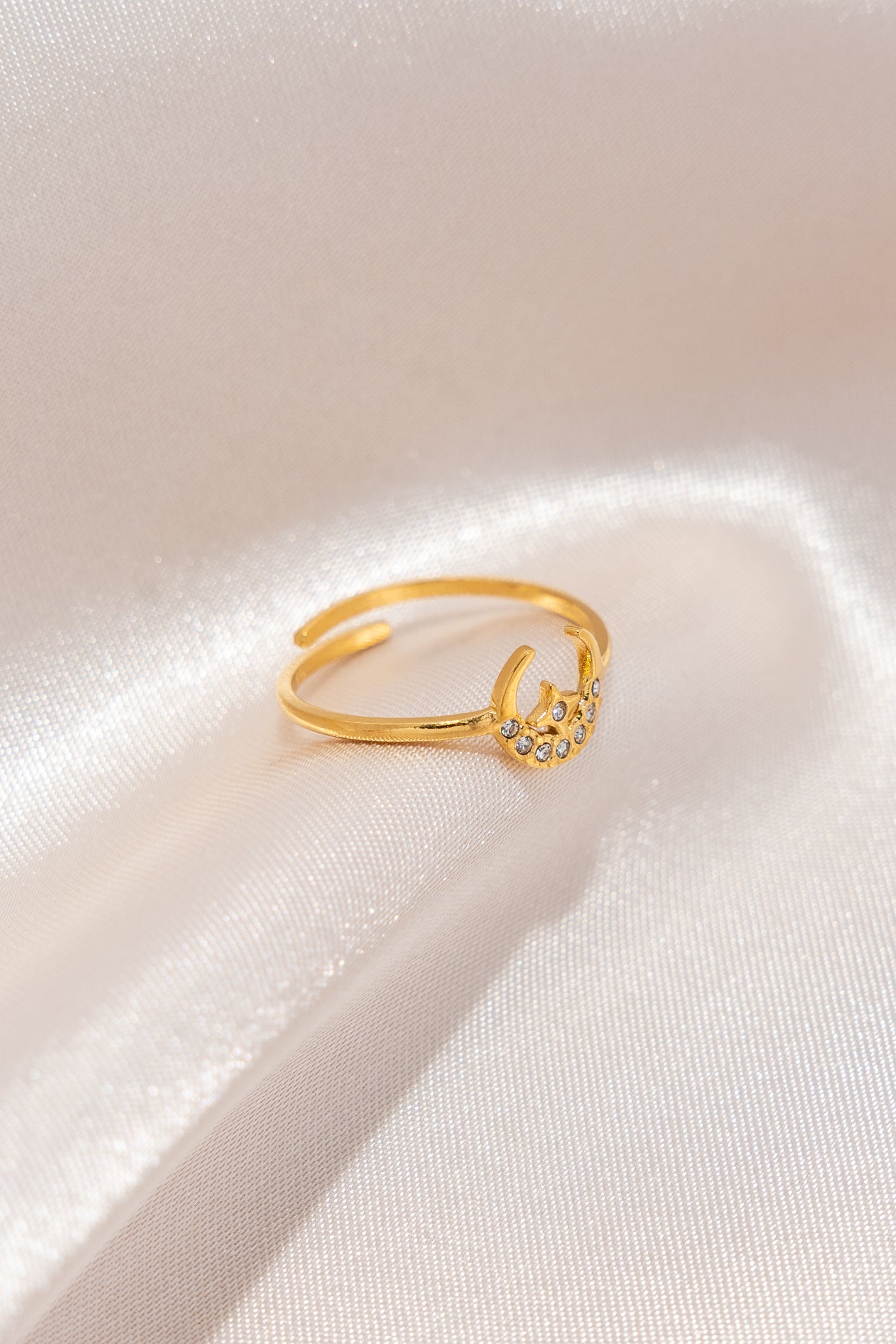 « Crescent » ring