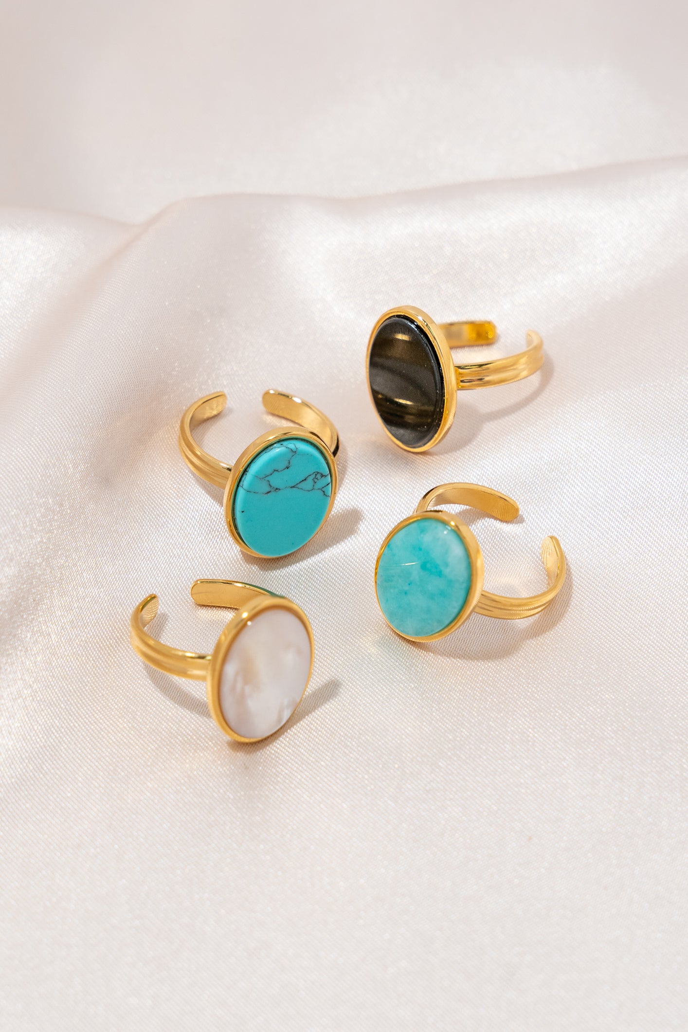 « Divine » natural stone ring